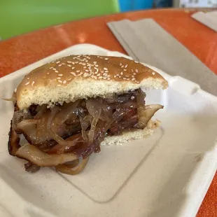 Inside the meatloaf sandwich