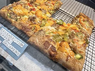 Red Hound Pizza
