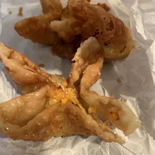 Cream cheese wontons