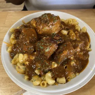 Oxtail Mac n cheese