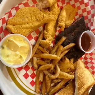 Hillbilly Platter...ribs and fried catfish.