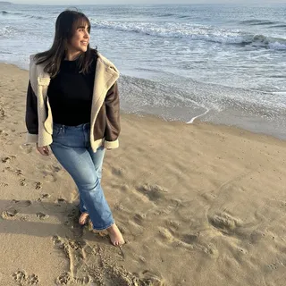 Kat L.
