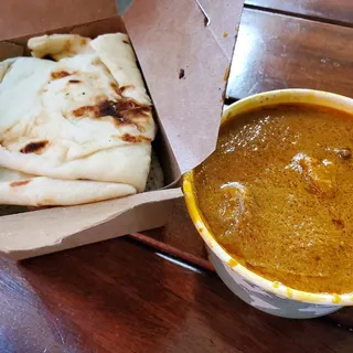 Butter Chicken with plain naan ( catering size ) ( contains nut )