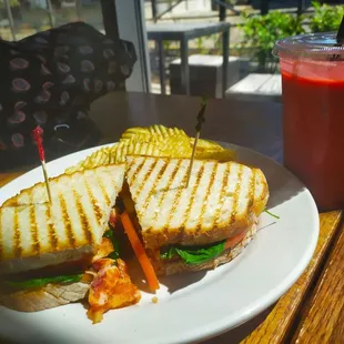 Smoked salmon panini