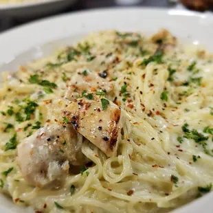 Alfredo Angel Hair pasta with Chicken