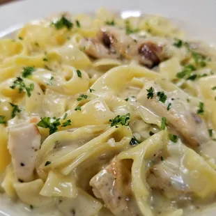 Fettuccine Alfredo with Chicken