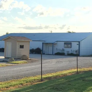&quot;The Donovan&quot; A.K.A., The Little Bull Auction Gallery