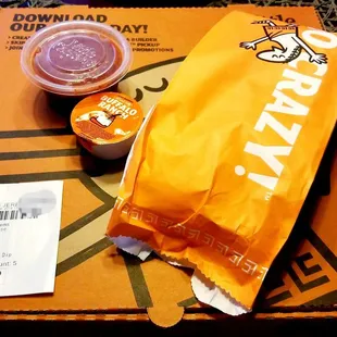 the contents of a pizza box