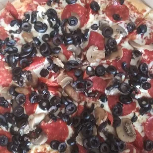 Pepperoni, mushrooms and extra olives