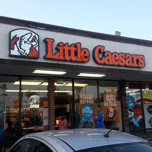 a little caesars restaurant