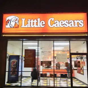a little caesars restaurant