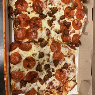 pepperoni and sausage pizza