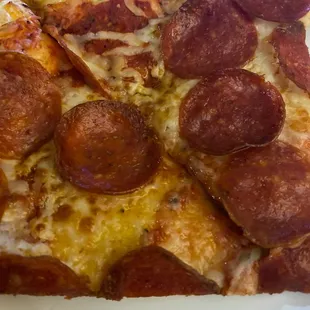 ExtraMostBestest Pepperoni pizza