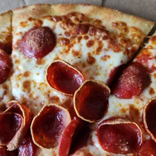This Old World Fanceroni Pepperoni Pizza is missing the pepperoni. If you look at the company's picture.