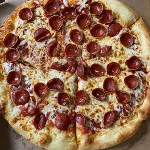 claims to have over a 100 pepperoni in the description