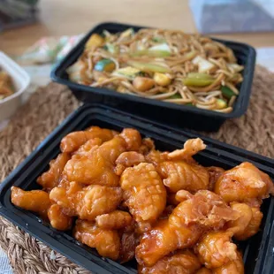 food, chicken wings and fried chicken