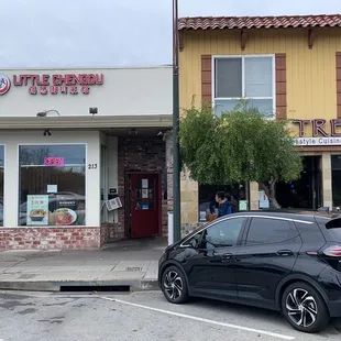 Outlooking to the front door