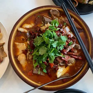 Sliced piggy's stripe n blood gel, in hot flourishing source 毛血旺