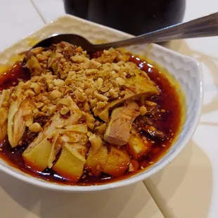Spicy chicken w/ Hot oil