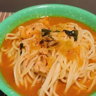Spicy Seafood Noodle