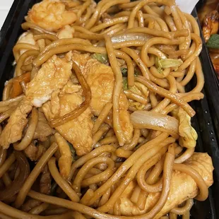 House Chow Mein
