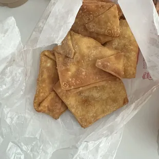 Cream cheese wontons