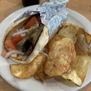 Gyro with fresh made Chips