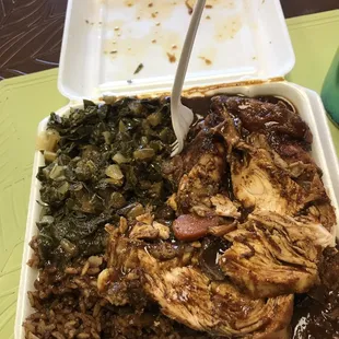 Honestly they have the best jerk chicken and bean I&apos;ve ever had! This is a small platter.