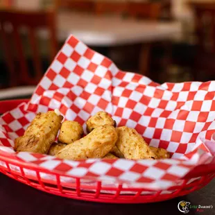 Little Diamond's Mozzarella Sticks