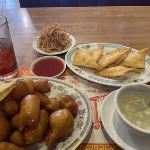 Honey chicken lunch plate (honey chicken, fried rice, veggie roll, chips, &amp; chicken soup), crab puff, puff ,fried noodles $30 + $5 tip