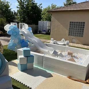10ft x 8 ft Customizable Ball pit with slide.