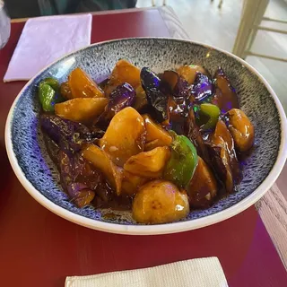 Eggplant with Green Pepper and Potato