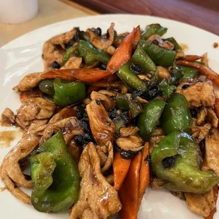 Black bean chicken, no onions.. best I&apos;ve had in Vegas and better than ones I&apos;ve had back home in Hawaii