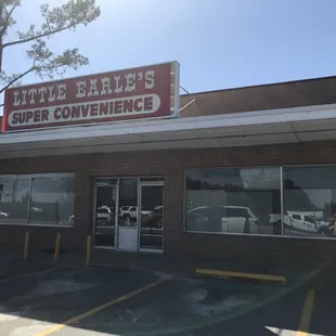 Little Earle's Country Store