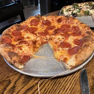Little E's Pizzeria