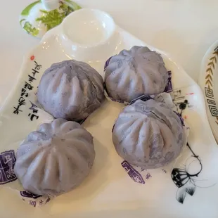 Taro buns