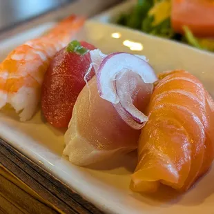 Chef's Special Sushi 4pcs