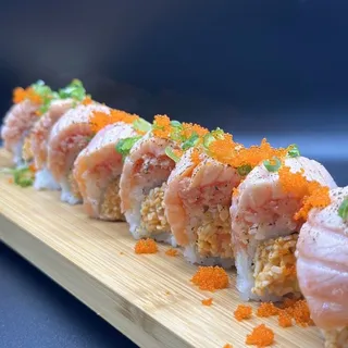 Seared Pepper Salmon Roll