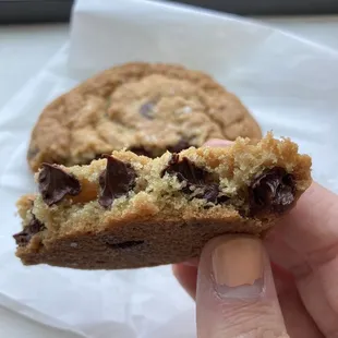 Chocolate chip cookie