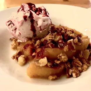 Apple crumble and semifredo