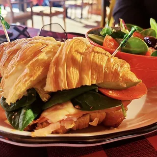 Garden Fresh Turkey Croissandwich