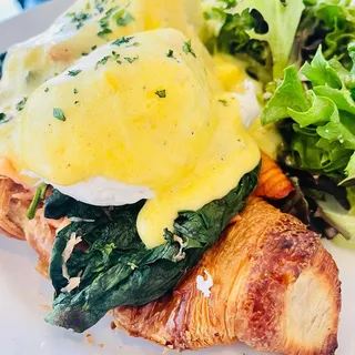 Smoked Salmon Benedict