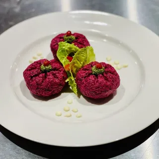Beets with walnuts