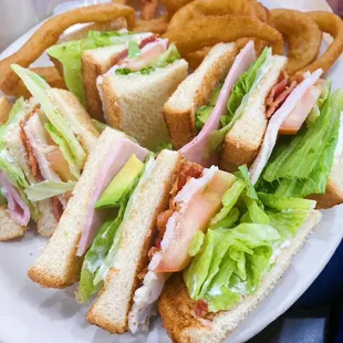 Club Sandwich with Onion Rings