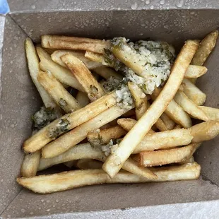 Garlic fries