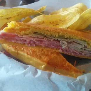 Media Noche Sandwich