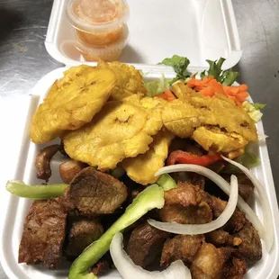 Griot and fried plantains