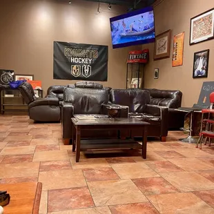 Little Havana Cafe and Smoke Shop