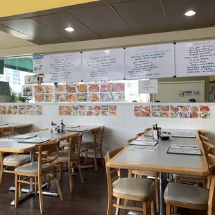 Interior with so many options on the mirrored wall