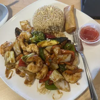 Hot Braised Chicken, Scallops and Shrimp